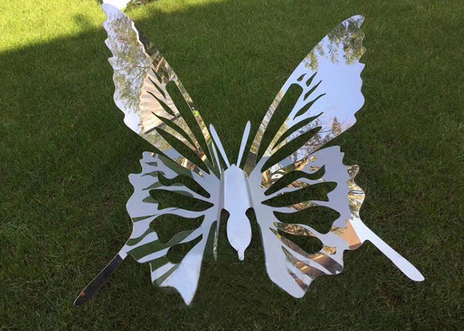 Ο κήπος νεράιδων διακοσμεί την πετώντας πεταλούδα ανοξείδωτου σύγχρονης τέχνης γλυπτών